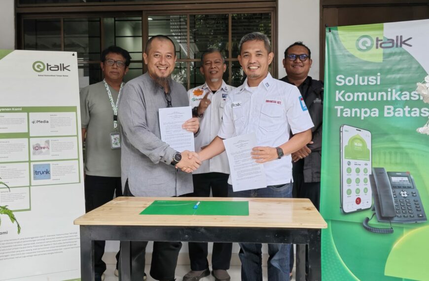 Tanda Tangan Kerjasama aise dengan Muhammad Iqbal Sebagai Team leader dan Muthawif Berpengalaman