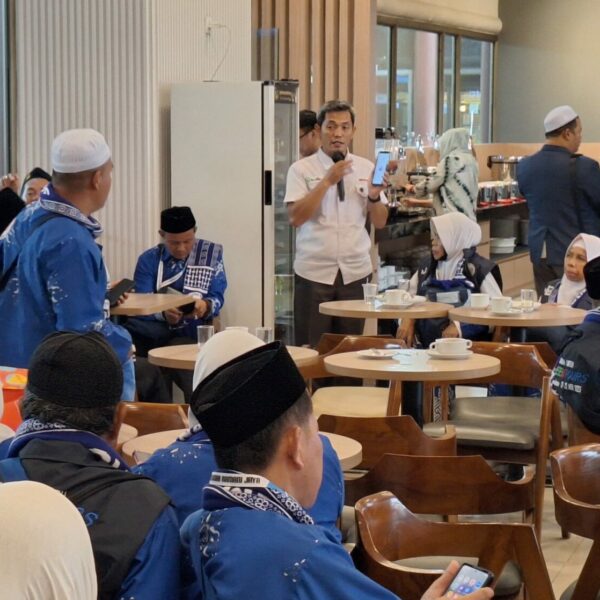 Ujicoba Aplikasi aise Adeem Travel Haji & Umroh