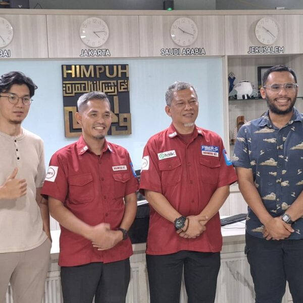 Kerjasama eTalk dengan himpunan Haji dan Umroh Indonesia